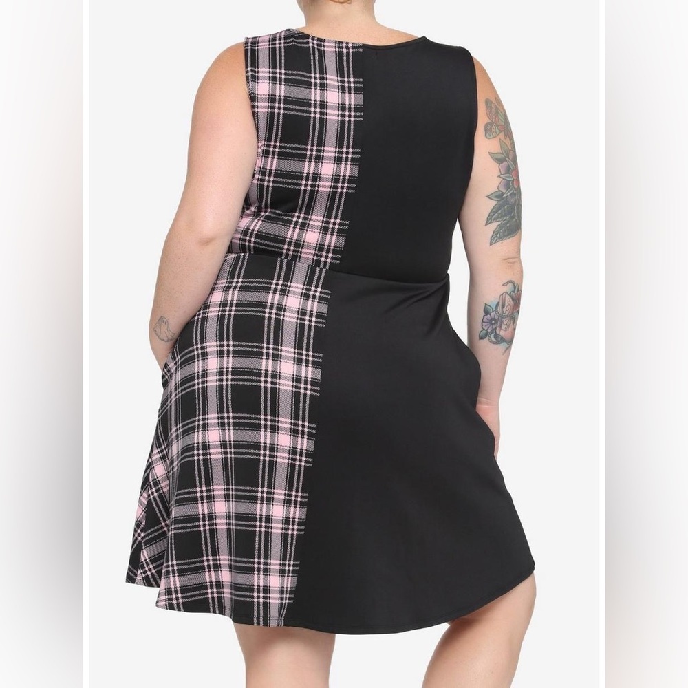Hot topic split plaid heart zipper dress nwot plus size - Picture 2 of 2